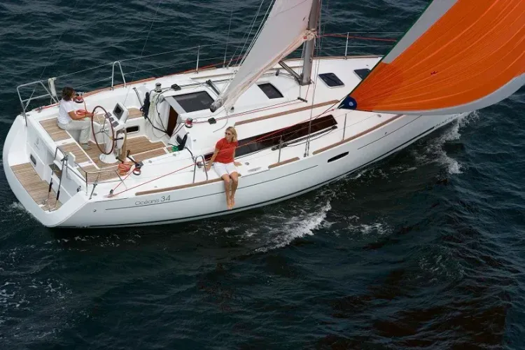 Bénéteau Oceanis 34